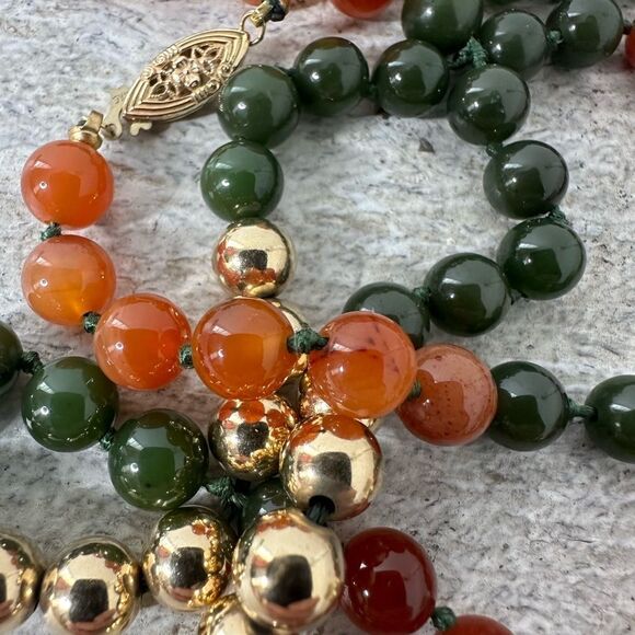Vintage 14k Gold Balls With Hand Knotted Jade Beads Necklace - Picture 2 of 12